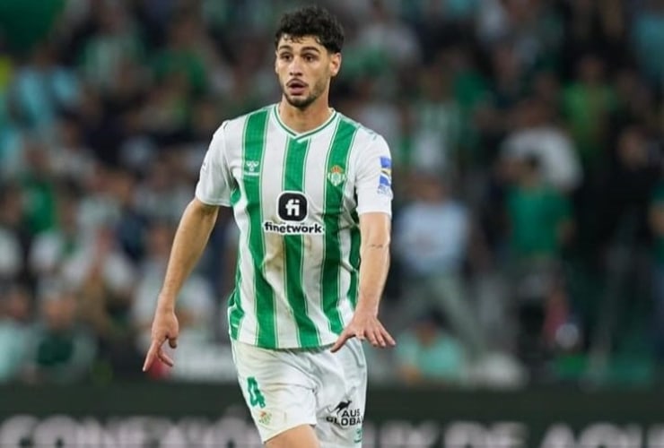 Cardoso in campo con la maglia del Betis - Foto dal profilo Instagram del giocatore - Dotsport.it