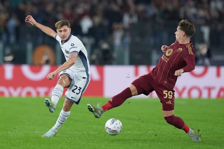 Nicolò Barella in campo con la maglia dell'Inter - Foto Lapresse - Ilpallonegonfiato