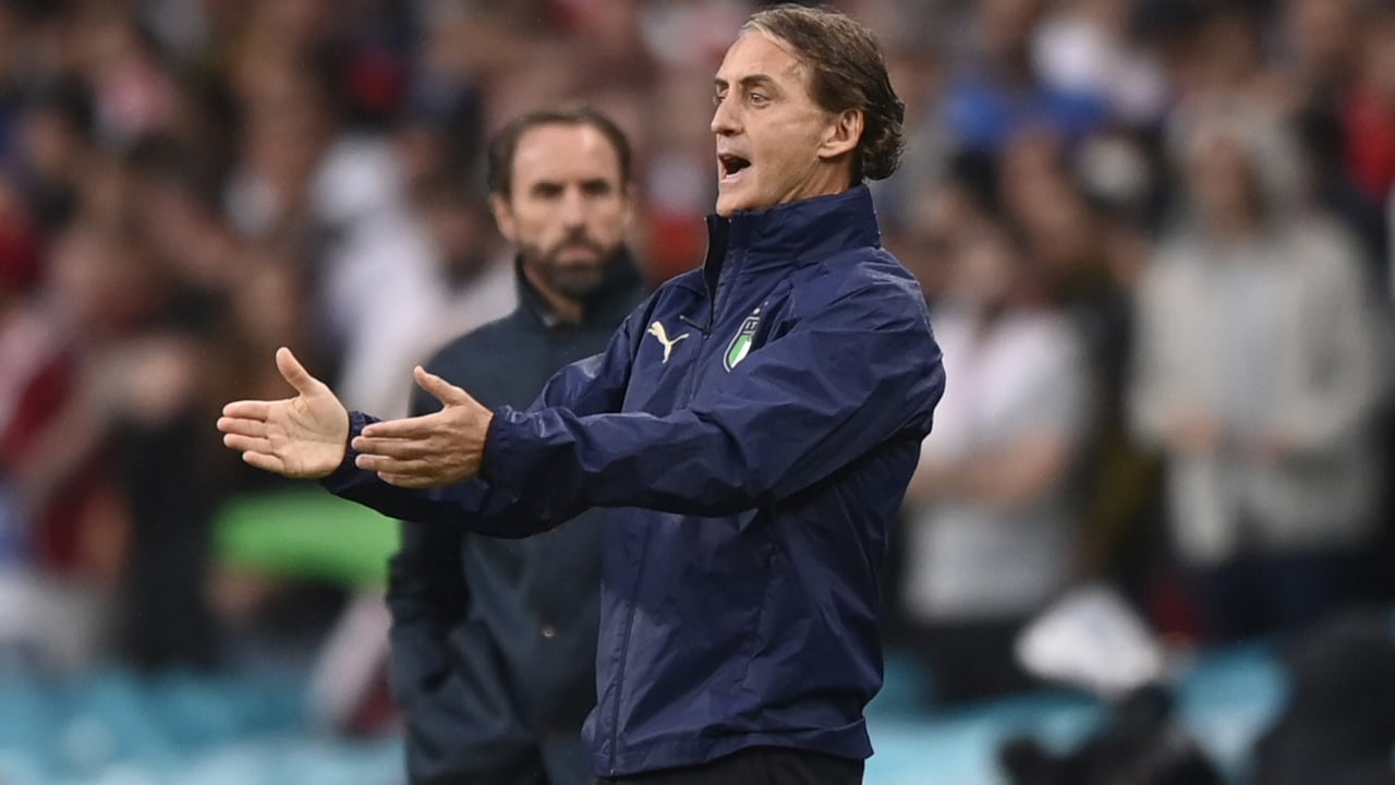 Roberto Mancini e Southgate - Foto Lapresse - Ilpallonegonfiato