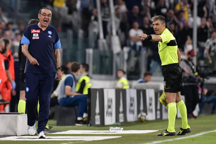 Maurizio sarri sulla panchina del Napoli all'Allianz stadium - Foto Lapresse - Ilpallonegonfiato