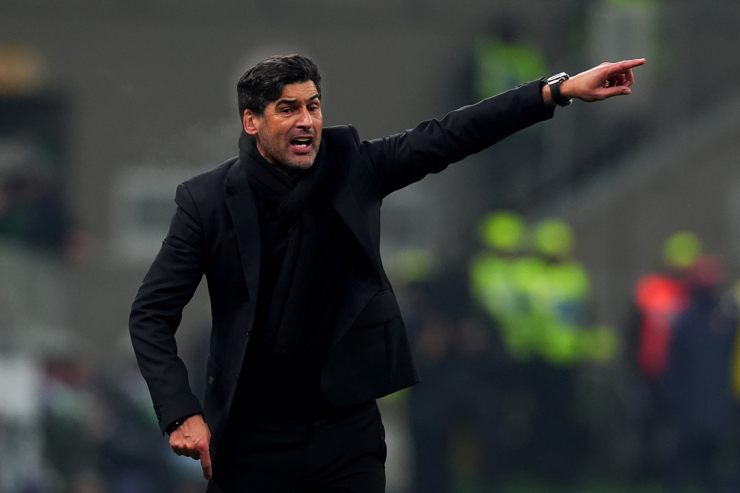 Paulo Fonseca a bordo campo - Foto Lapresse - Ilpallonegonfiato