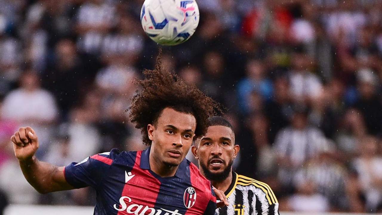 Zirkzee vs Juventus