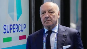 Beppe Marotta preoccupato - Foto Lapresse - Ilpallonegonfiato