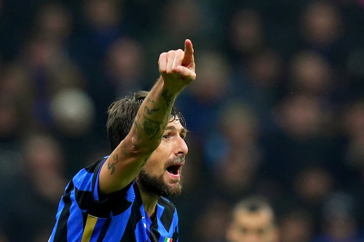 Francesco Acerbi in campo con la maglia dell'Inter - Foto Lapresse - Ilpallonegonfiato