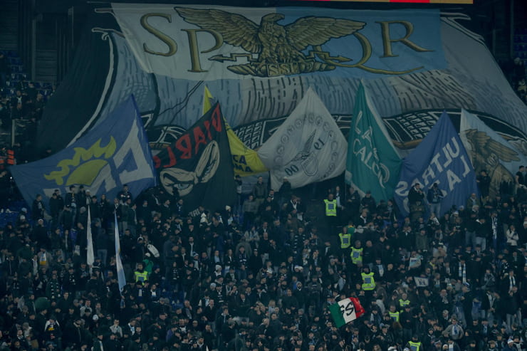 I tifosi della Lazio - Foto Lapresse - Ilpallonegonfiato