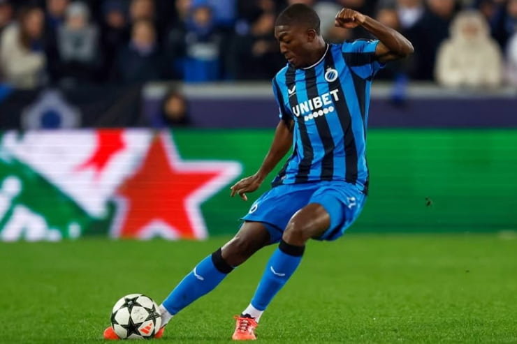 Joel Ordonez in campo con la maglia del Club Brugge - Foto dal suo profilo Instagram - Ilpallonegonfiato