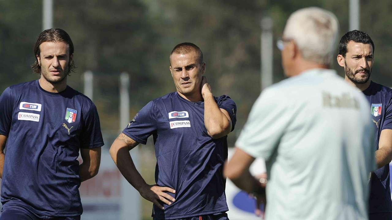 L'Italia campione del Mondo del 2006 in allenamento - Foto Lapresse - Ilpallonegonfiato