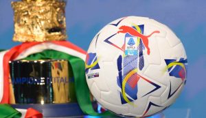 Trofeo e pallone Serie A