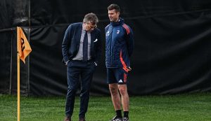 Giuntoli e Thiago Motta