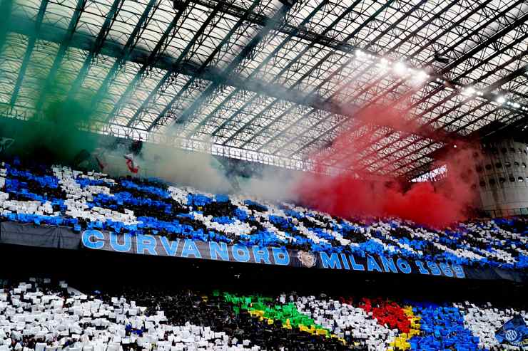 La curva Nord di San Siro - Foto Lapresse - Ilpallonegonfiato