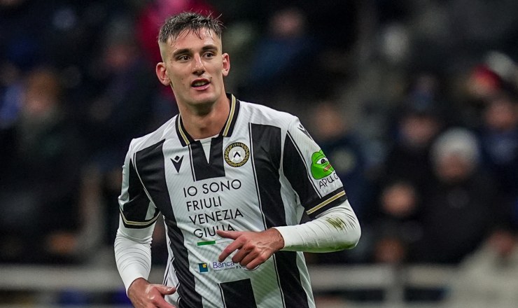 La Juventus rivaluta Lucca: il dopo Vlahovic potrebbe non essere il bomber dell'Udinese.